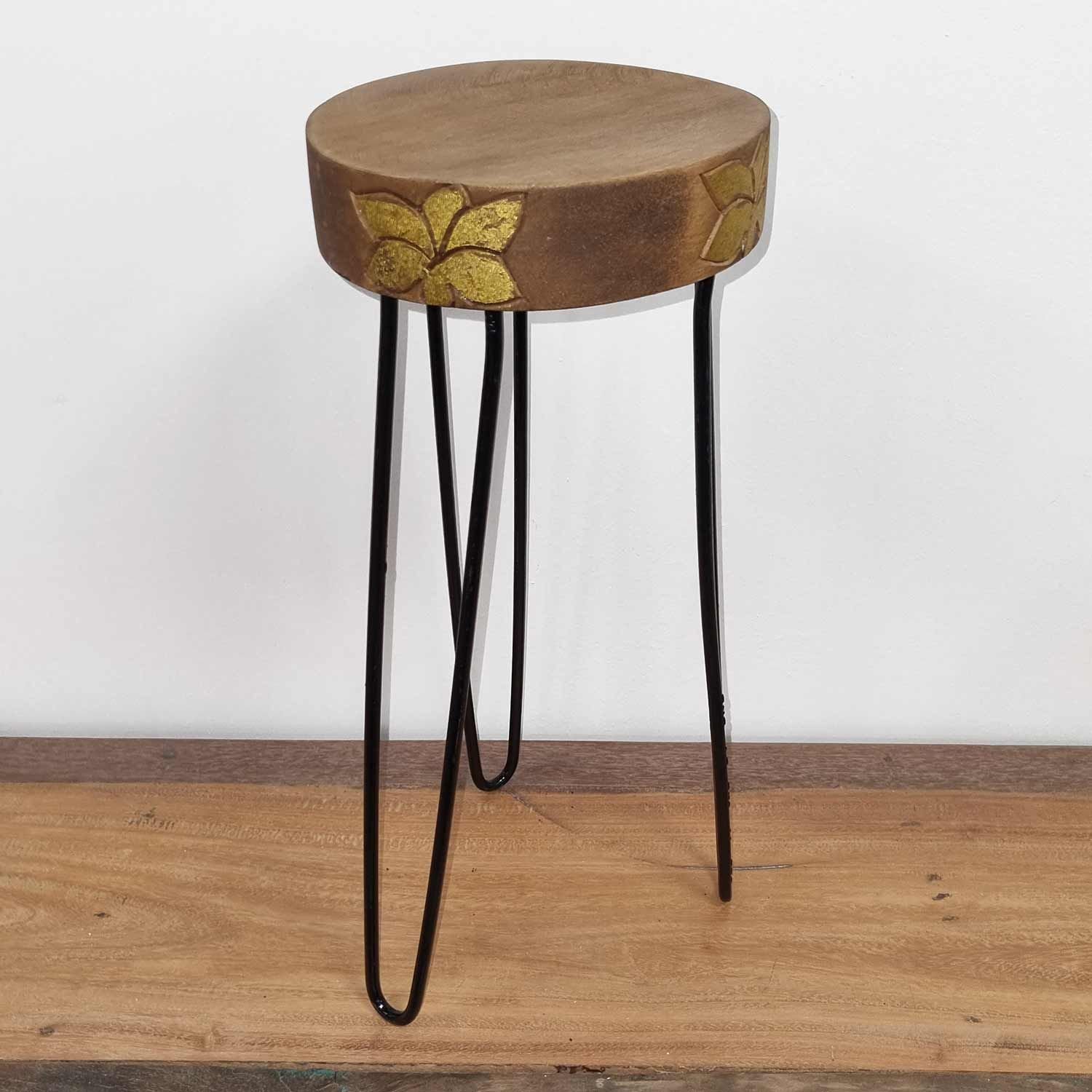 Soporte para plantas de madera — Natural y dorado - Imagen 4